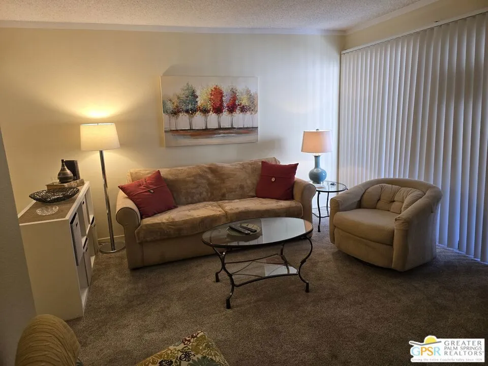 470 S Calle Encilia B2, Palm Springs, California 92262 home-pic-7