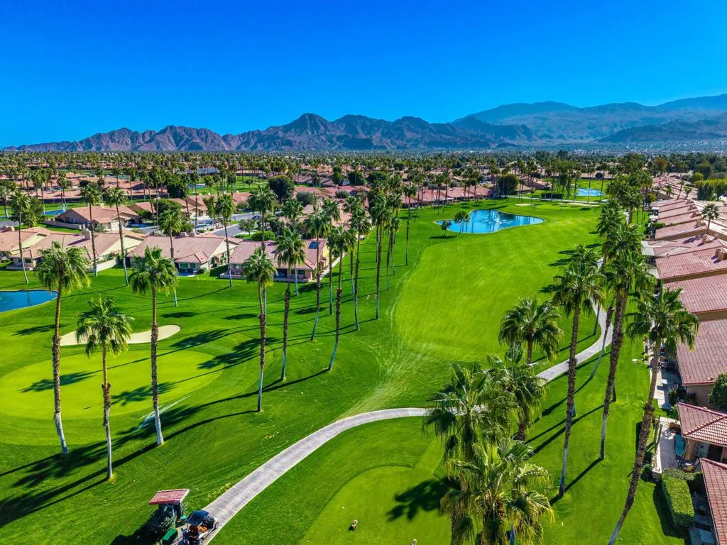201 Camino Arroyo N, Palm Desert, California 92260 home-pic-10