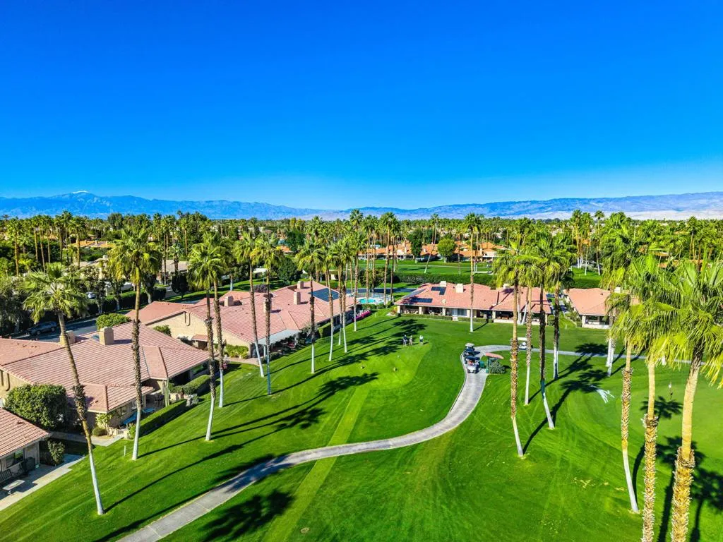 201 Camino Arroyo N, Palm Desert, California 92260 home-pic-8