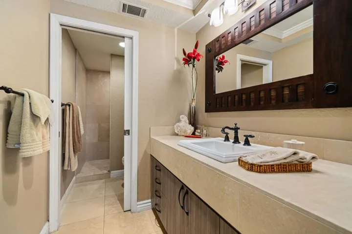 37-web-or-mls-TJArroyo_OPMG_0126_037