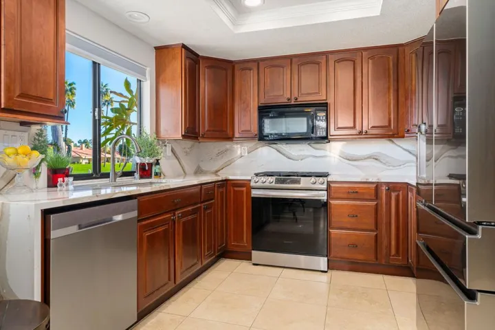 17-web-or-mls-TJArroyo_OPMG_0126_017