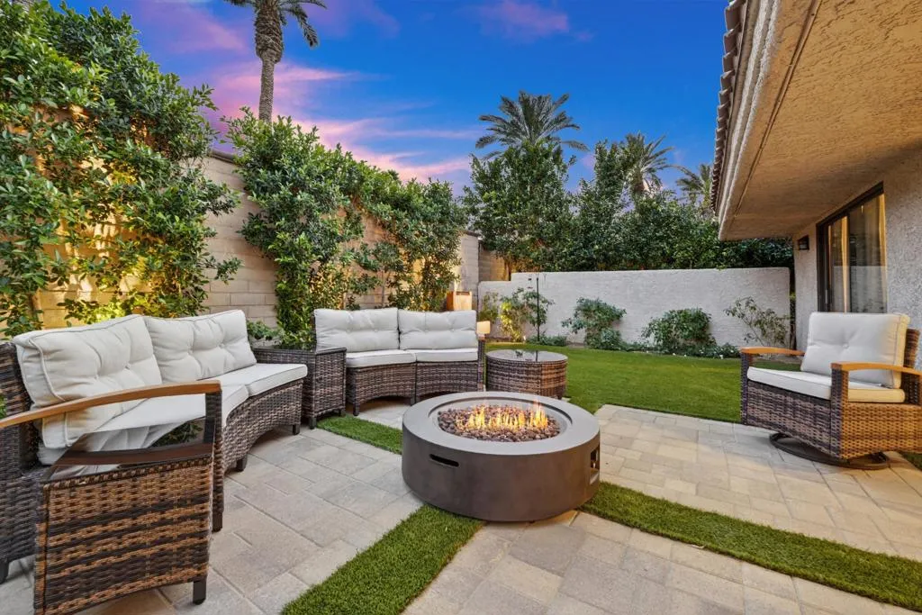 48119 Calle Seranas, La Quinta, California 92253 home-pic-2