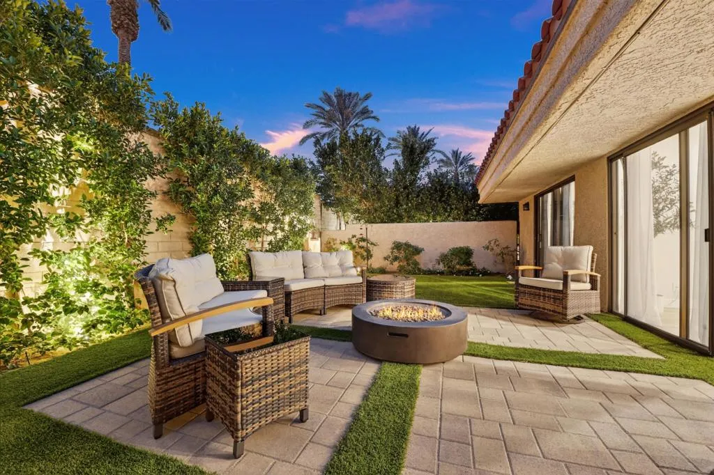 48119 Calle Seranas, La Quinta, California 92253 home-pic-26