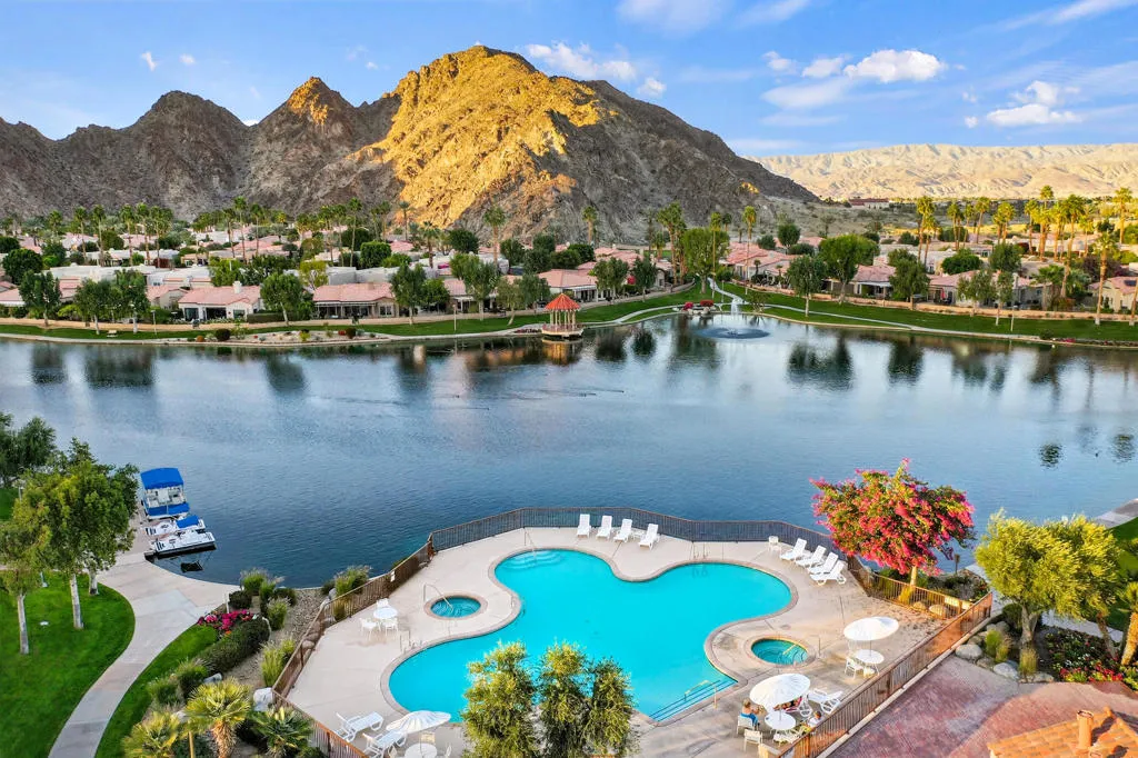 48119 Calle Seranas, La Quinta, California 92253 home-pic-34