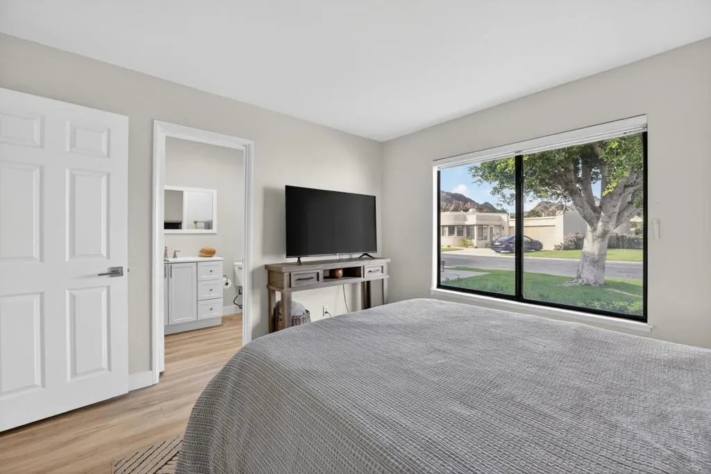 48119 Calle Seranas, La Quinta, California 92253 home-pic-16