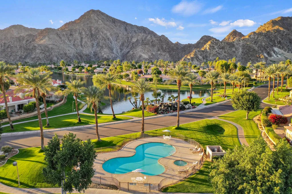 48119 Calle Seranas, La Quinta, California 92253 home-pic-36