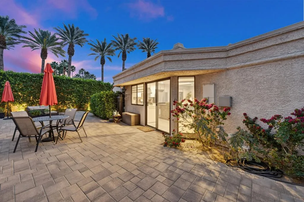 48119 Calle Seranas, La Quinta, California 92253 home-pic-24