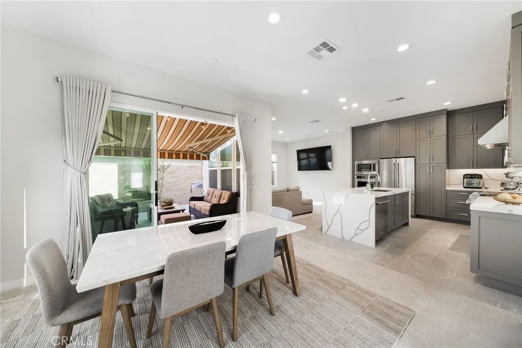160 Tivoli, Lake Forest, California 92630 home-pic-4