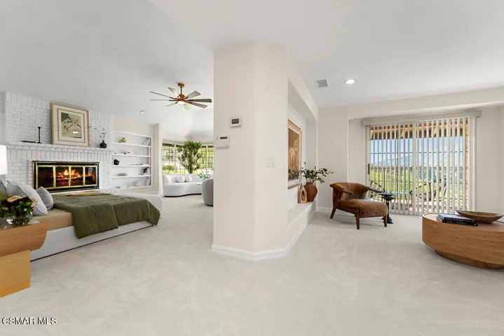 043_22470MissionHillsLane_