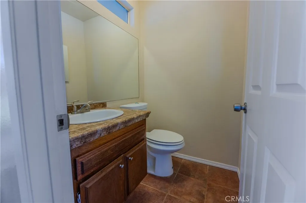 1103 Roosevelt, Lake Elsinore, California 92530 home-pic-17