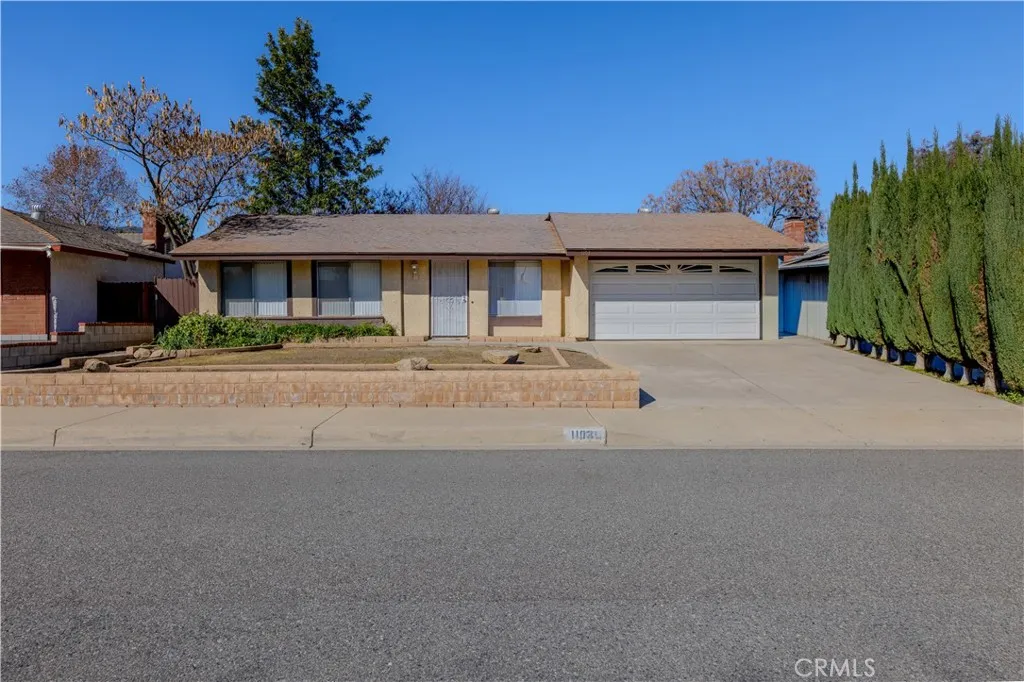 1103 Roosevelt, Lake Elsinore, California 92530 home-pic-1