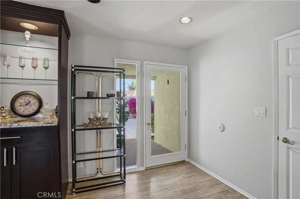 22568 Castle Crag Drive, Canyon Lake, California 92587 home-pic-11