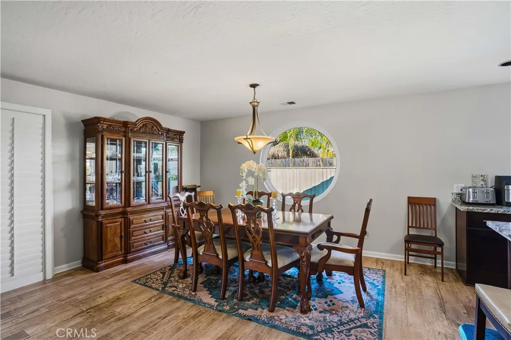 22568 Castle Crag Drive, Canyon Lake, California 92587 home-pic-19
