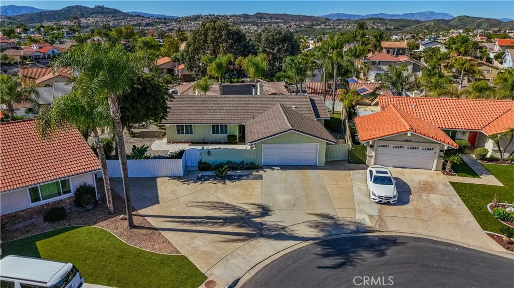 22568 Castle Crag Drive, Canyon Lake, California 92587 home-pic-50