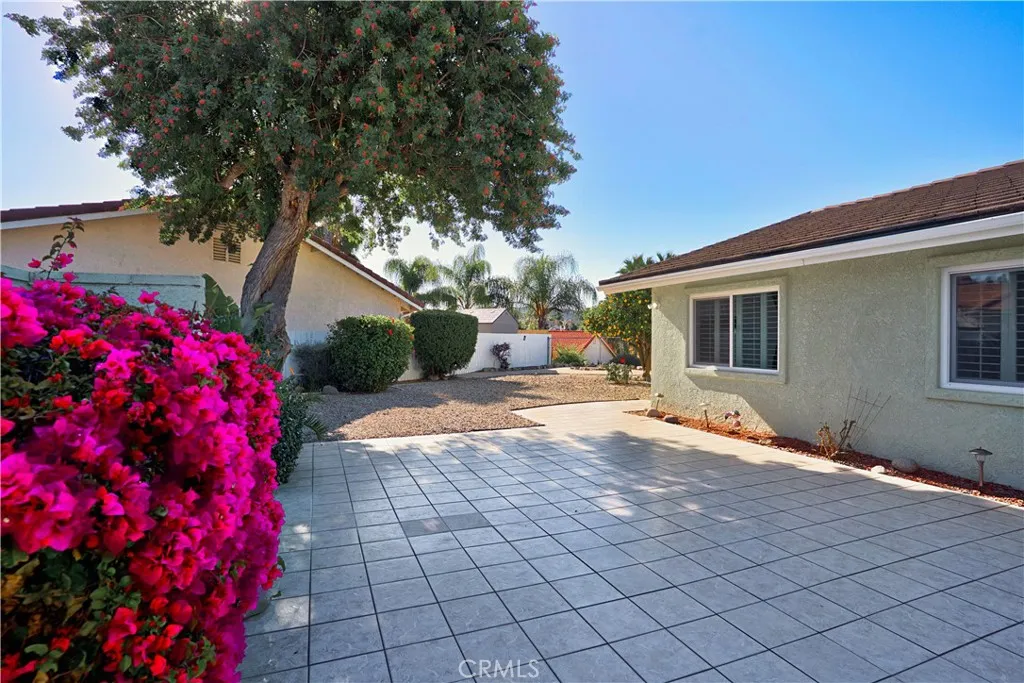 22568 Castle Crag Drive, Canyon Lake, California 92587 home-pic-9