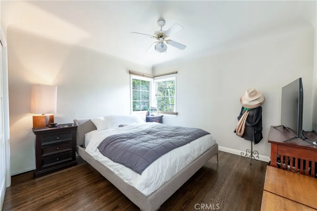 4182 Greenbush, Sherman Oaks, California 91423 home-pic-14