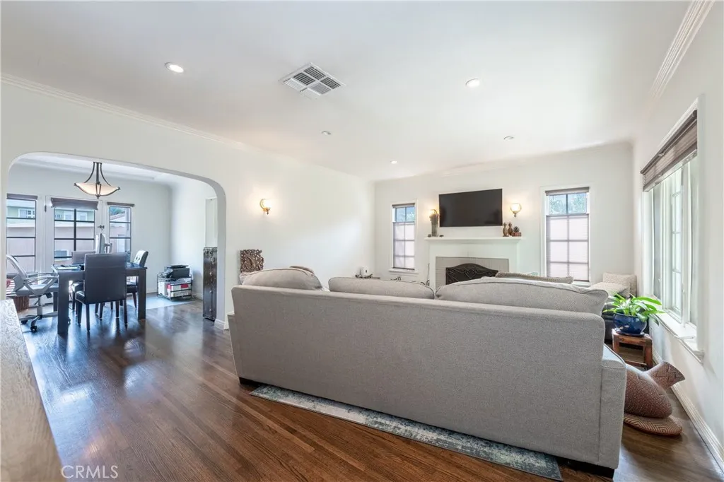 4182 Greenbush, Sherman Oaks, California 91423 home-pic-5