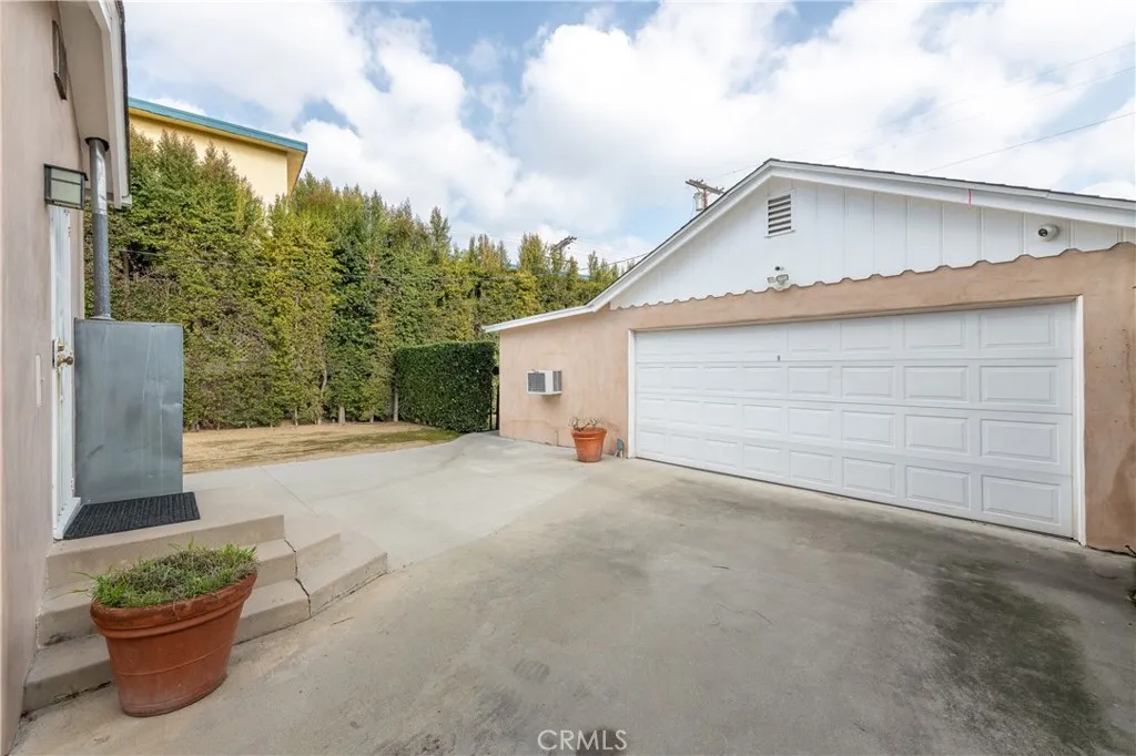 4182 Greenbush, Sherman Oaks, California 91423 home-pic-18