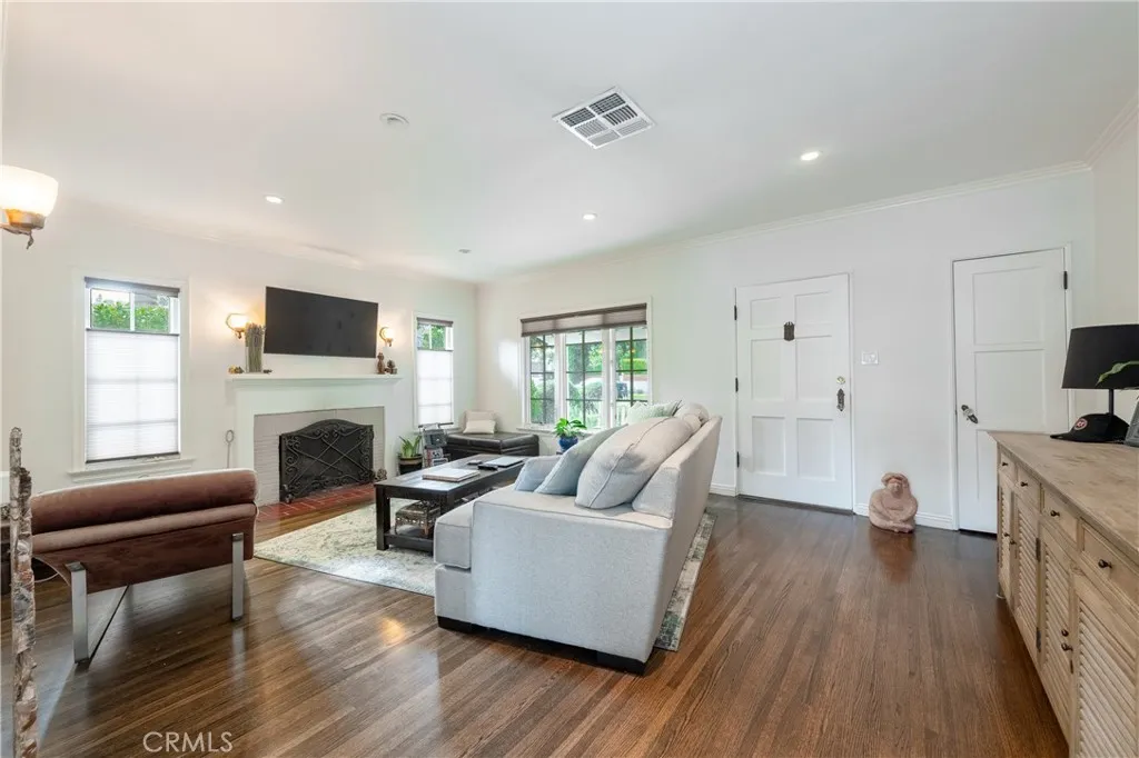 4182 Greenbush, Sherman Oaks, California 91423 home-pic-6