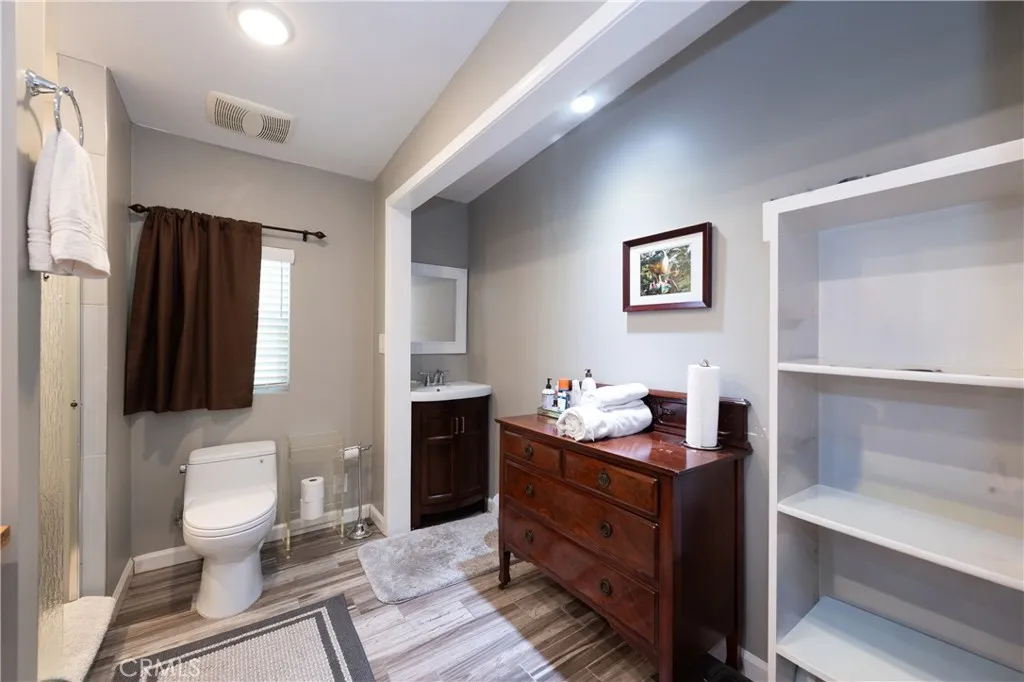 4182 Greenbush, Sherman Oaks, California 91423 home-pic-24