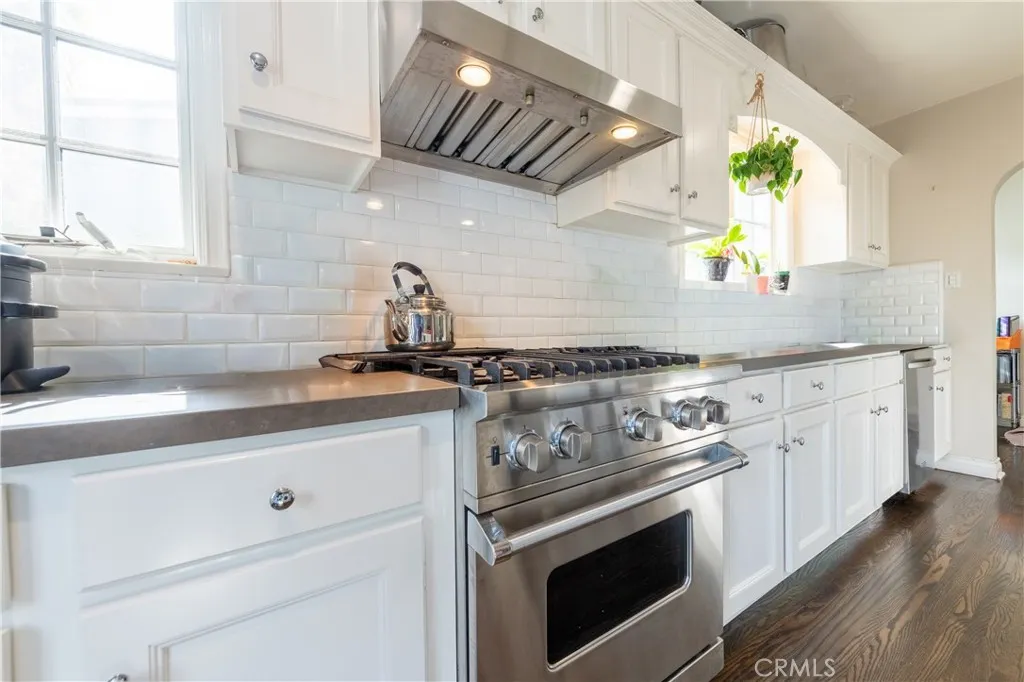 4182 Greenbush, Sherman Oaks, California 91423 home-pic-12