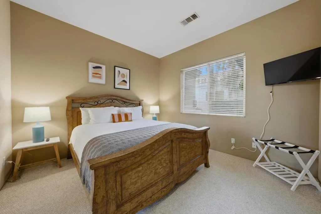 81150 Golf View Drive, La Quinta, California 92253 home-pic-24