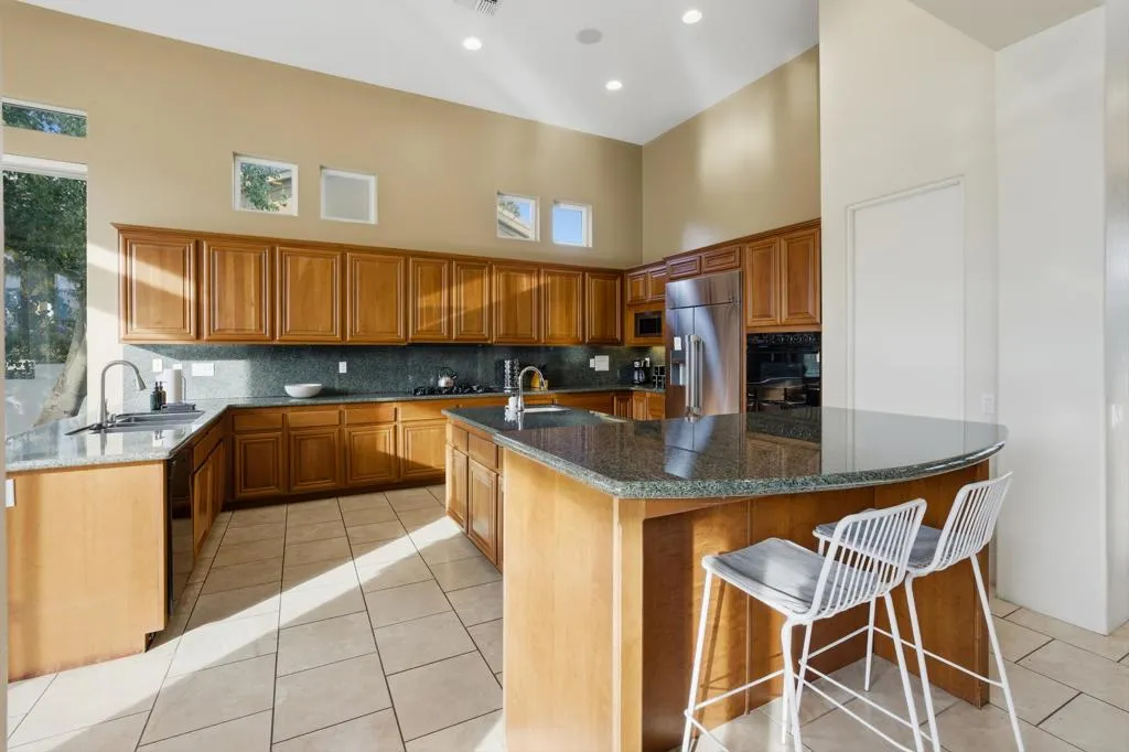 81150 Golf View Drive, La Quinta, California 92253 home-pic-10
