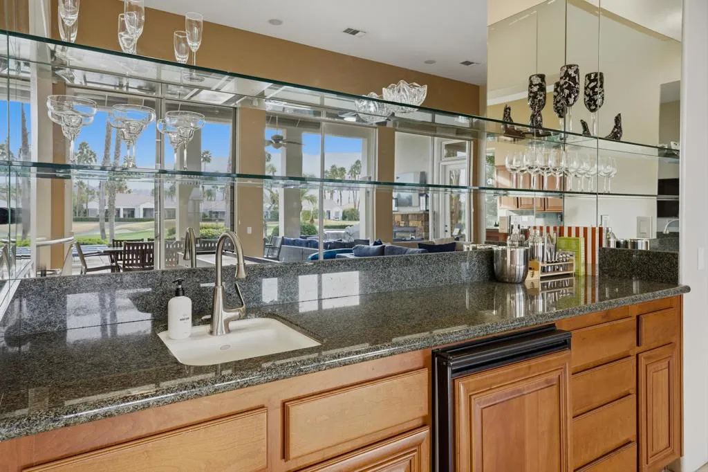 81150 Golf View Drive, La Quinta, California 92253 home-pic-13