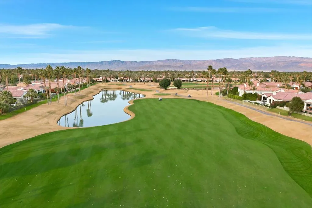 81150 Golf View Drive, La Quinta, California 92253 home-pic-37