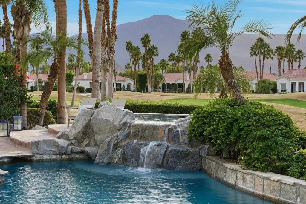 81150 Golf View Drive, La Quinta, California 92253 home-pic-3