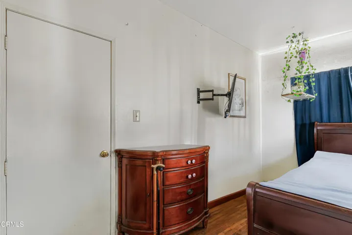 29 Remove object in blue