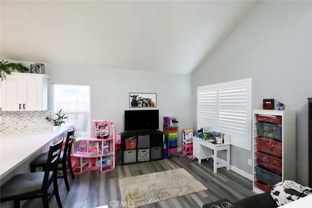 2804 Rippling Brook, Ontario, California 91761 home-pic-24