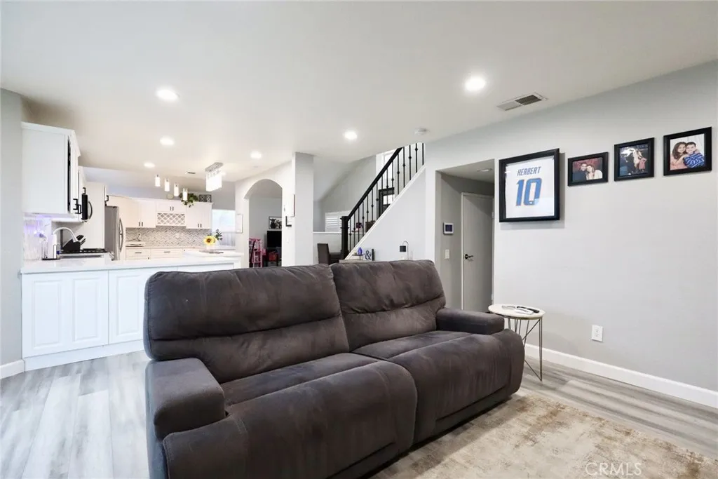 2804 Rippling Brook, Ontario, California 91761 home-pic-22