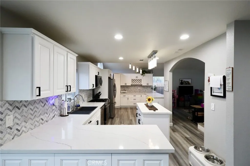 2804 Rippling Brook, Ontario, California 91761 home-pic-11