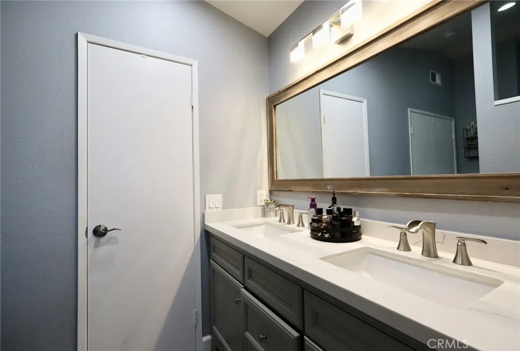 2804 Rippling Brook, Ontario, California 91761 home-pic-35
