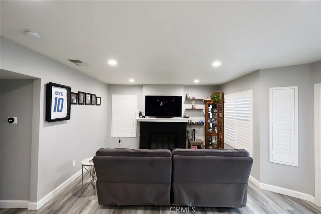 2804 Rippling Brook, Ontario, California 91761 home-pic-18