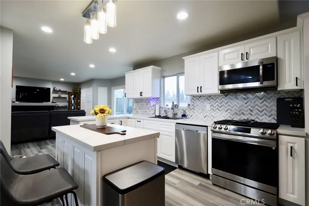 2804 Rippling Brook, Ontario, California 91761 home-pic-13