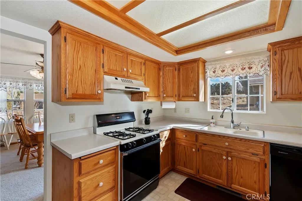 1165 Monte Vista, Big Bear City, California 92314 home-pic-14