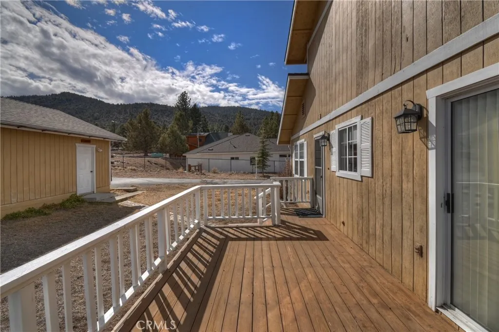 1165 Monte Vista, Big Bear City, California 92314 home-pic-28