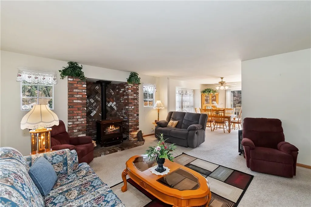 1165 Monte Vista, Big Bear City, California 92314 home-pic-6