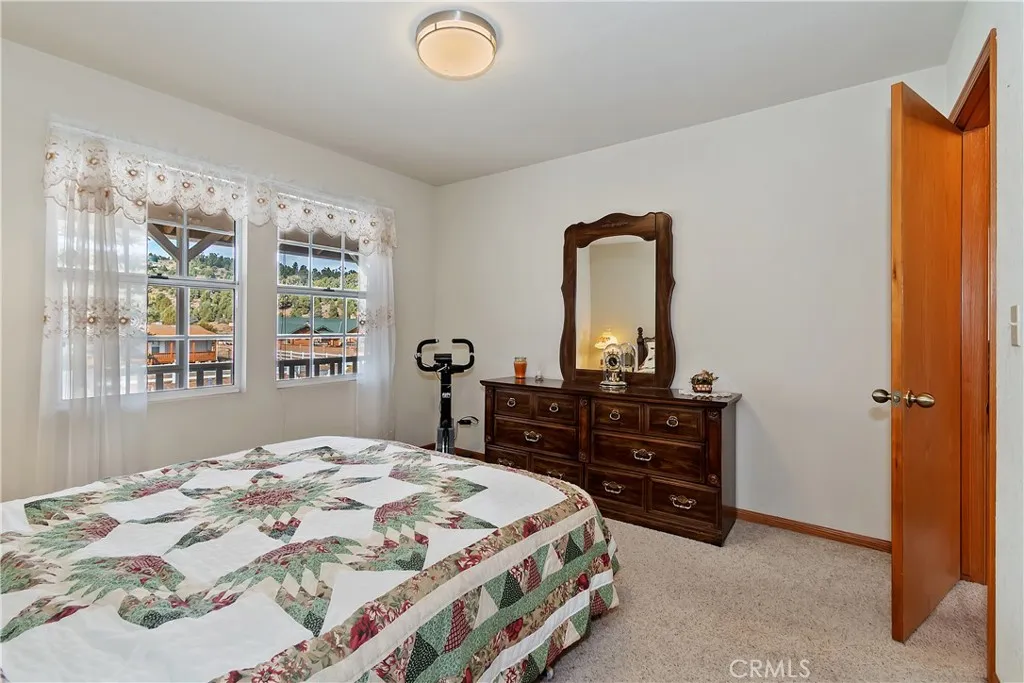 1165 Monte Vista, Big Bear City, California 92314 home-pic-19