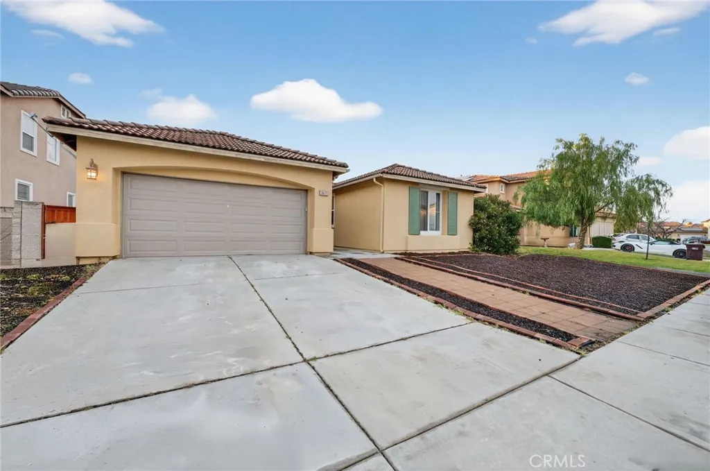 36171 Joltaire, Winchester, California 92596 home-pic-3