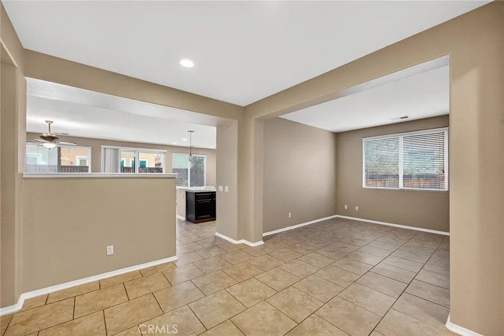 36171 Joltaire, Winchester, California 92596 home-pic-6