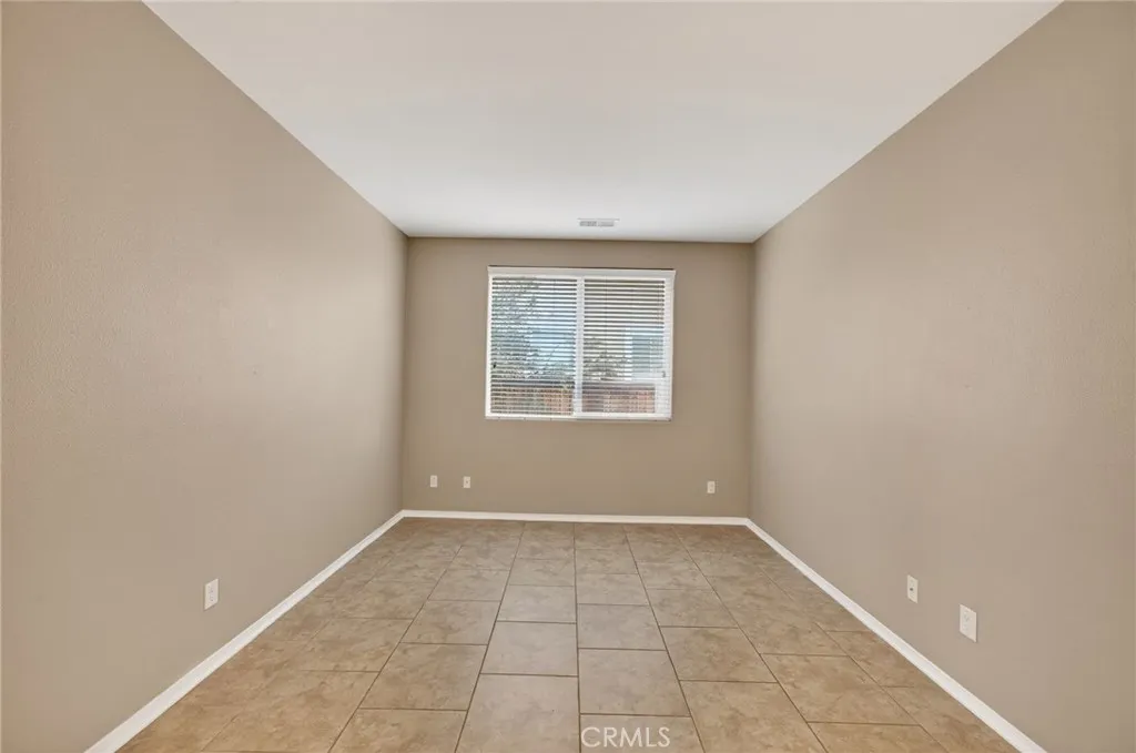 36171 Joltaire, Winchester, California 92596 home-pic-7
