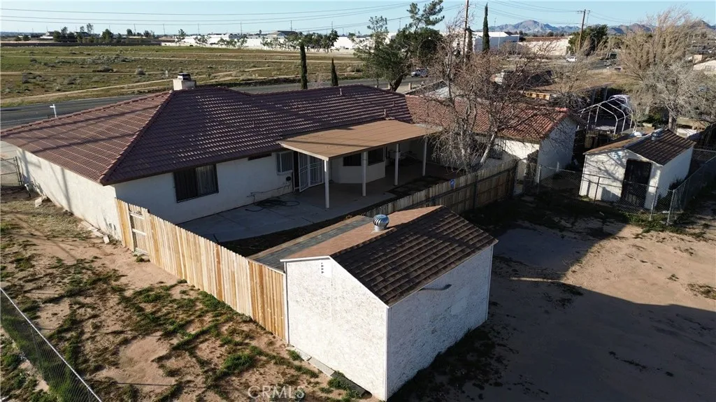 11911 Kiowa Road, Apple Valley, California 92308 home-pic-14