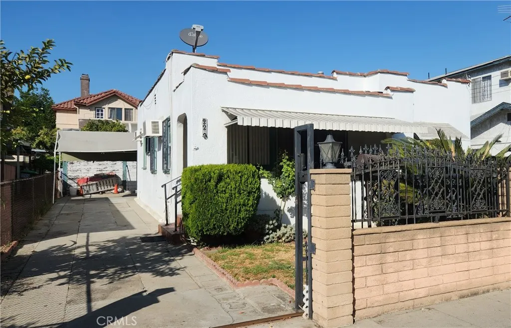 223 E Emerson, Monterey Park, California 91755 home-pic-4