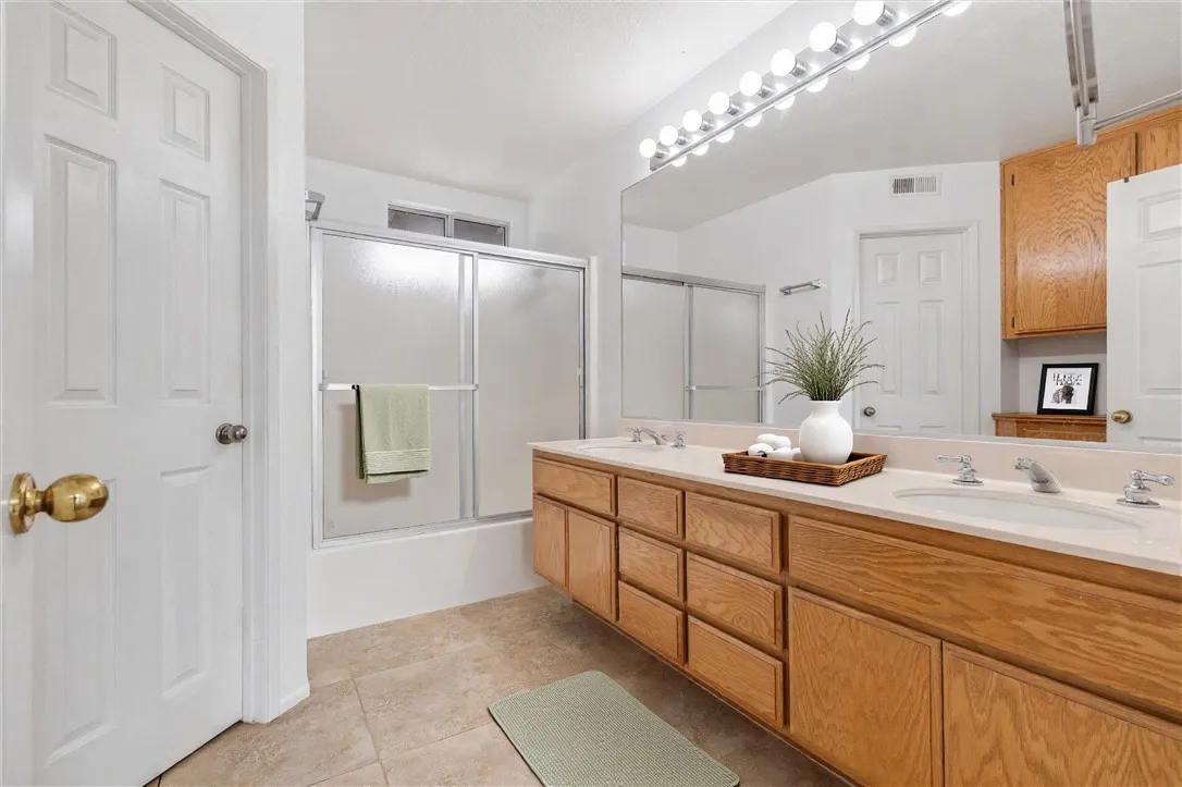 143 Via Lampara, Rancho Santa Margarita, California 92688 home-pic-26