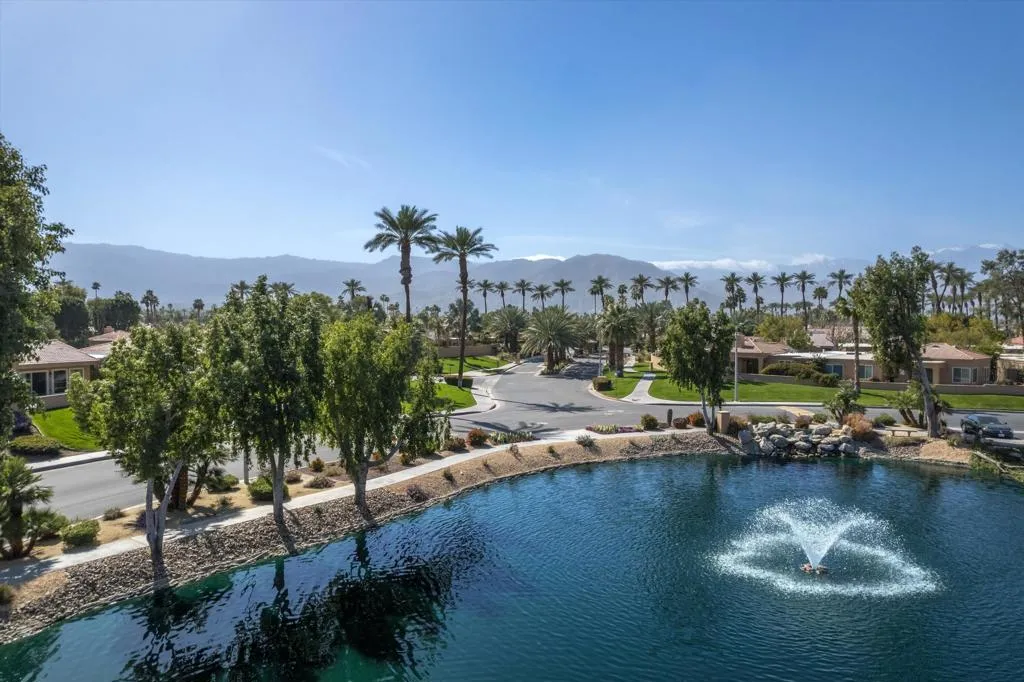 44715 Monaco Circle, Palm Desert, California 92260 home-pic-47