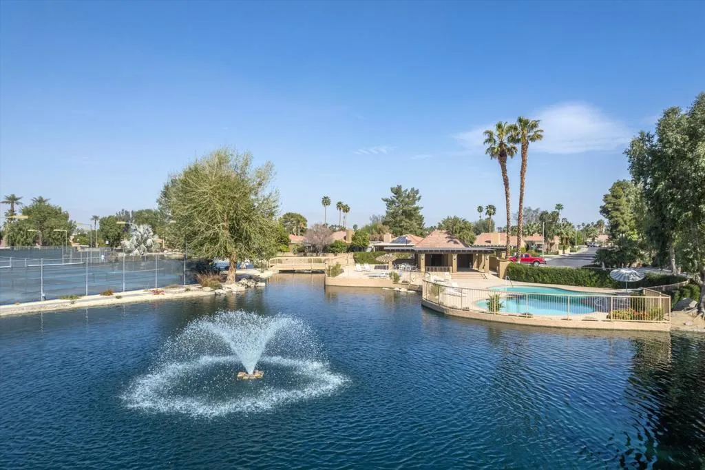 44715 Monaco Circle, Palm Desert, California 92260 home-pic-42