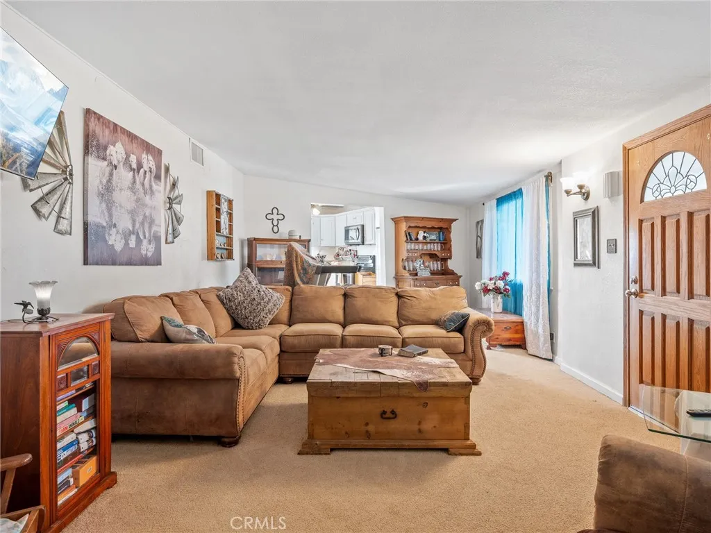 22977 El Centro, Apple Valley, California 92307 home-pic-9
